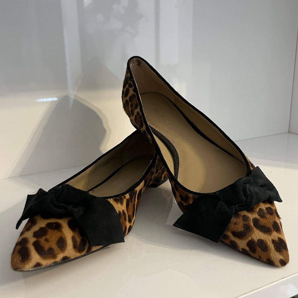 Ann Taylor Leopard Print Flats with bow detail